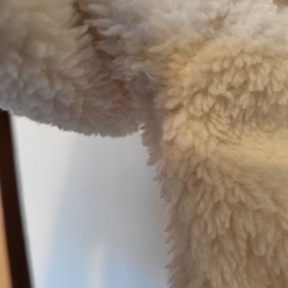 HYFVE Cozy White oversized Fleece crop sherpa hoodie, 1/2 zipper. mall - Picture 13 of 15